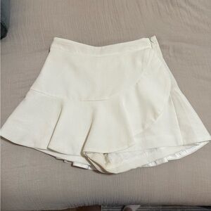 DO+BE Cream Skort